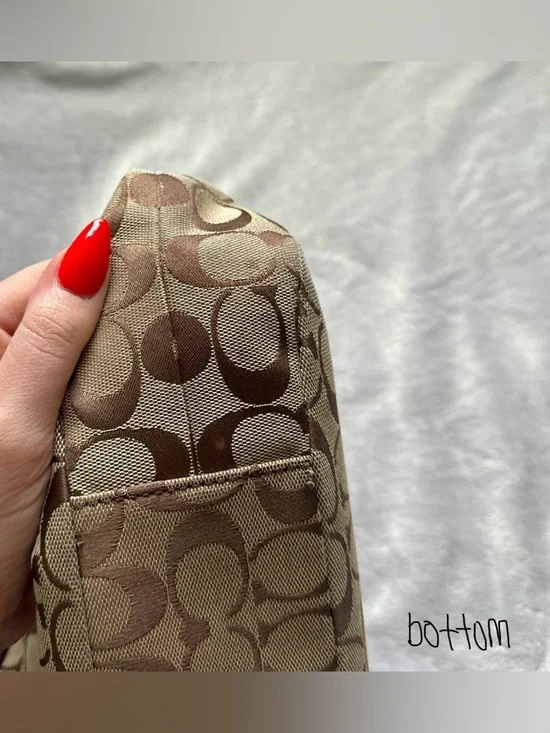 Coach Signature Soho Lynn Hobo Bag - Picture 16 of 16